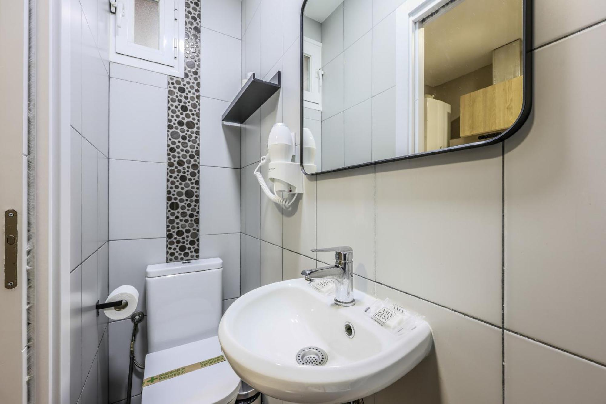 Nuevo Apartamento Funcional En Chamberi Madrid Esterno foto